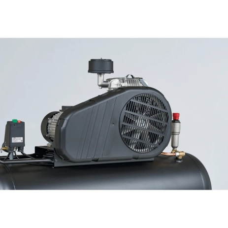 N1TC901NUA Kompresor olejowy TECH 500L 11 bar 400V Nuair - detal 3 N1TC901NUA Kompresor olejowy TECH 500L 11 bar 400V Nuair - detal 3