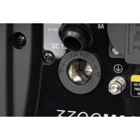 ULT-3300 gniazdo zapalniczki
